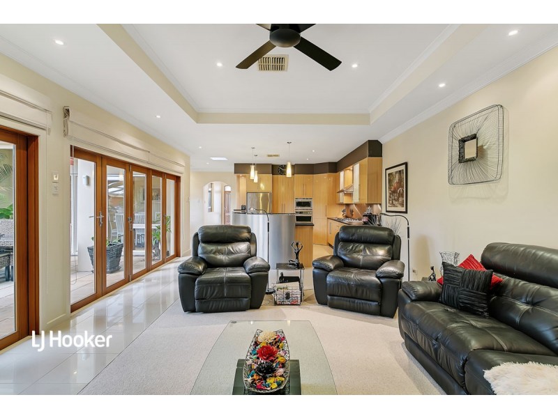 9 Spencer Court, Mawson Lakes SA 5095