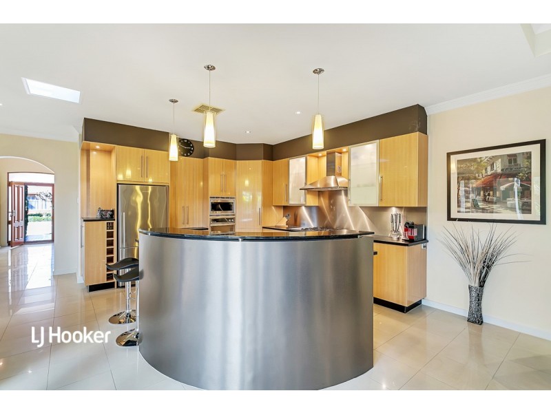 9 Spencer Court, Mawson Lakes SA 5095