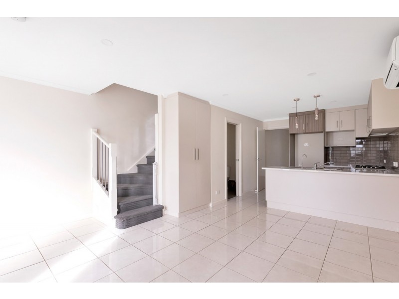 9/16 Swinden Crescent, Blakeview SA 5114