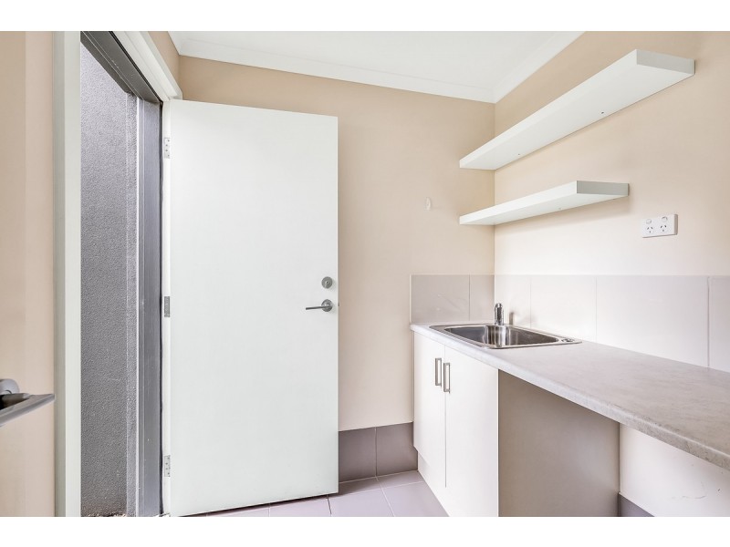 9/16 Swinden Crescent, Blakeview SA 5114