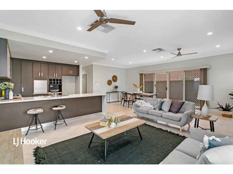 24 Ashwood Circuit, Mawson Lakes SA 5095