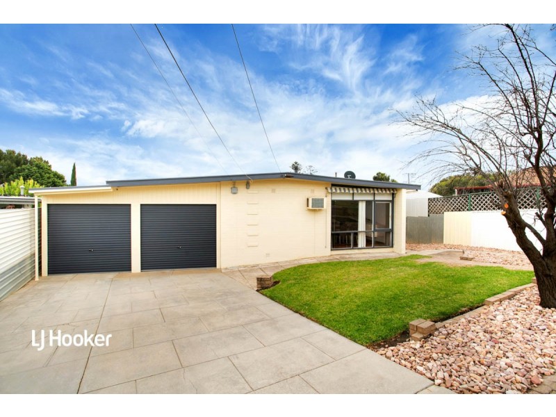 3 Robert Court, Para Hills SA 5096