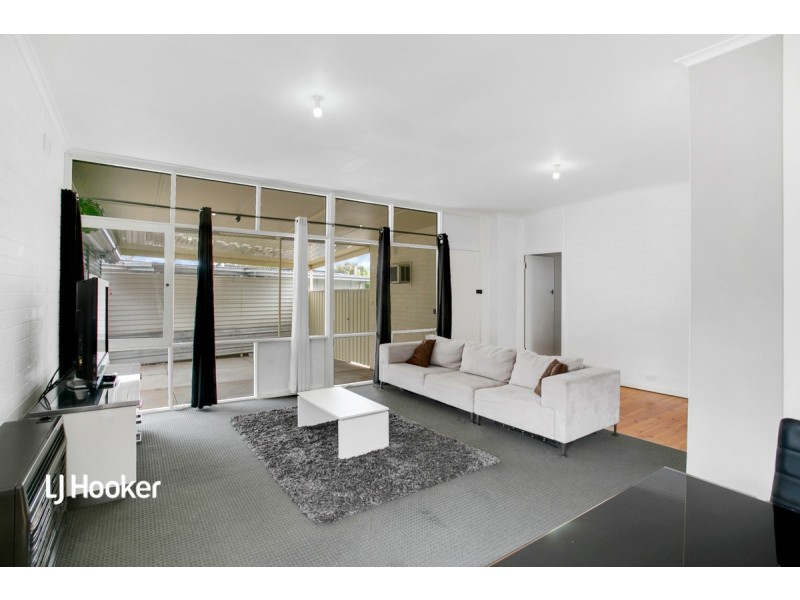 3 Robert Court, Para Hills SA 5096