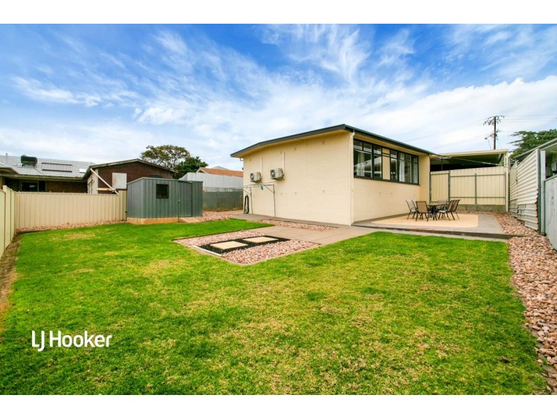 3 Robert Court, Para Hills SA 5096