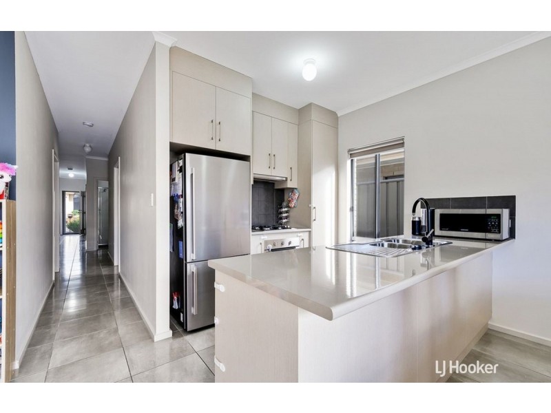 6 Kilfinan Place, Blakeview SA 5114