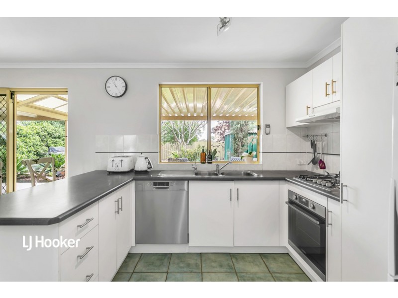 19 Rochester Drive, Salisbury Heights SA 5109