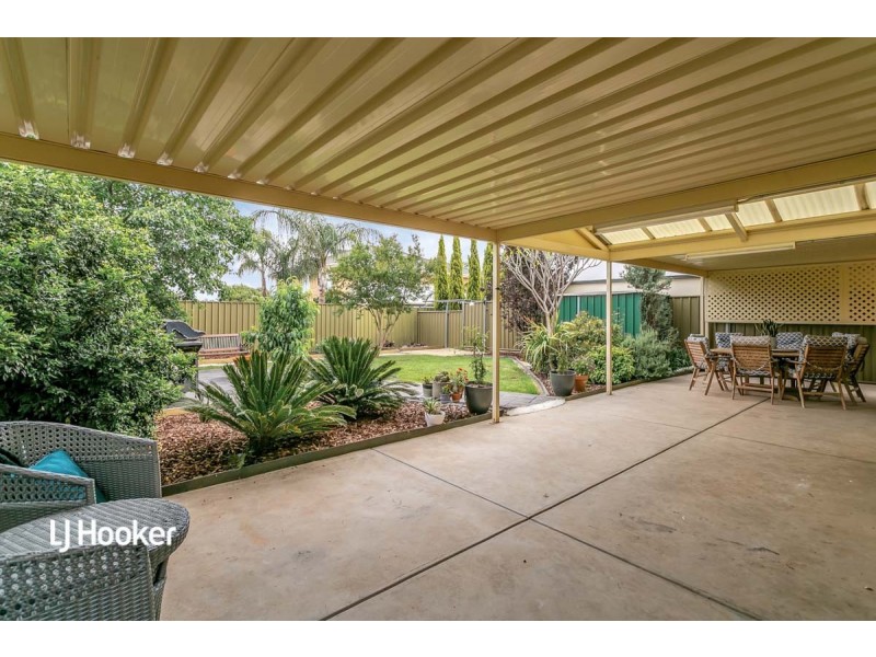 19 Rochester Drive, Salisbury Heights SA 5109