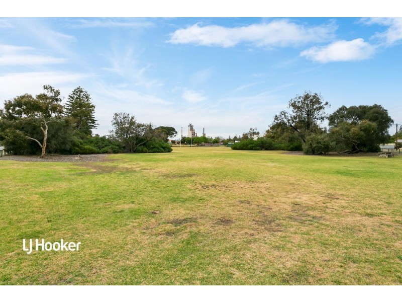 10/1-7 Fletcher Road, Birkenhead SA 5015