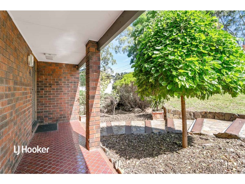 61 Flinders Drive, Valley View SA 5093
