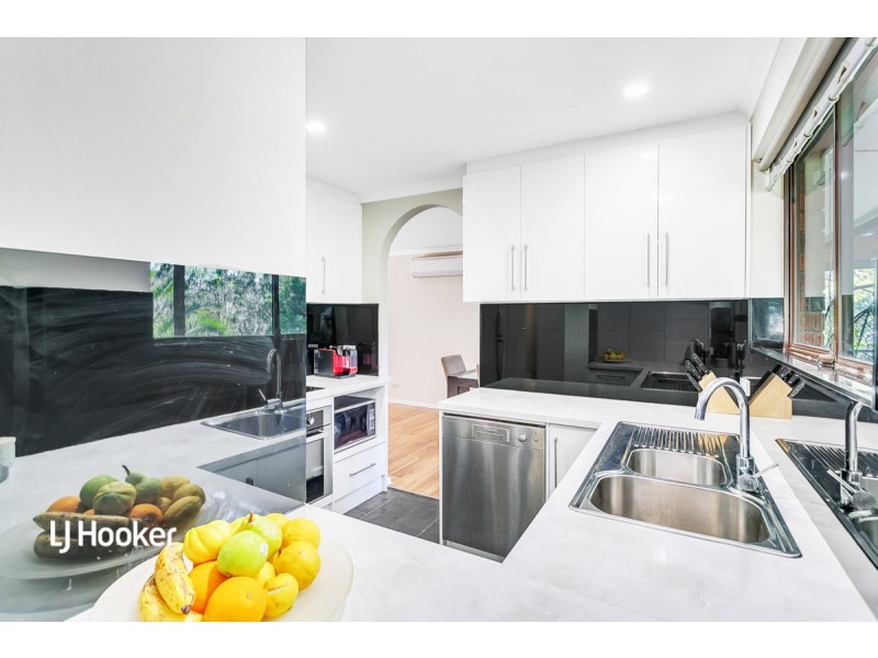 61 Flinders Drive, Valley View SA 5093