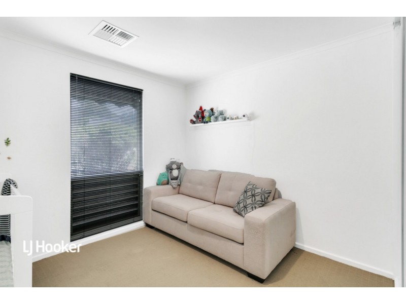 61 Flinders Drive, Valley View SA 5093