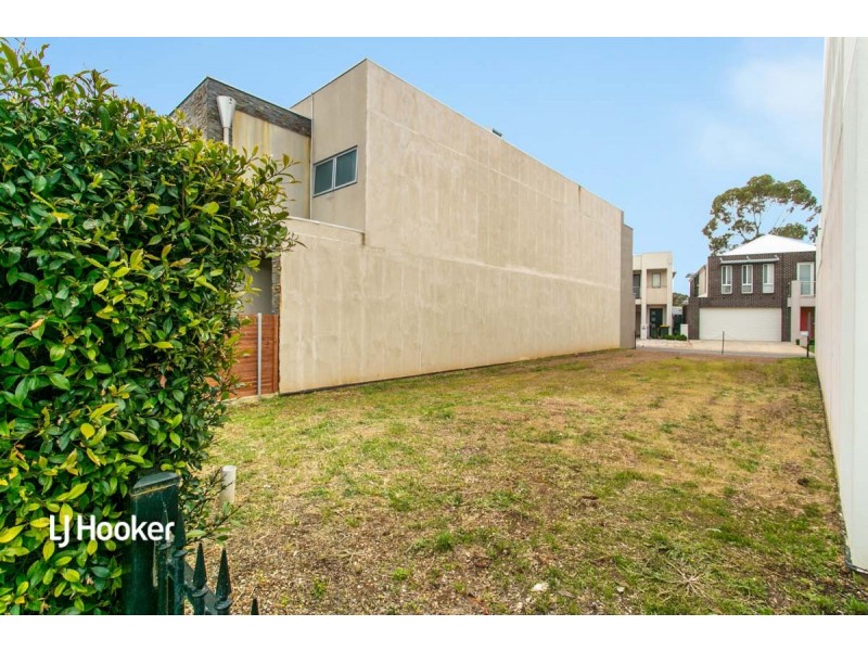 4 Morphett Place, Mawson Lakes SA 5095