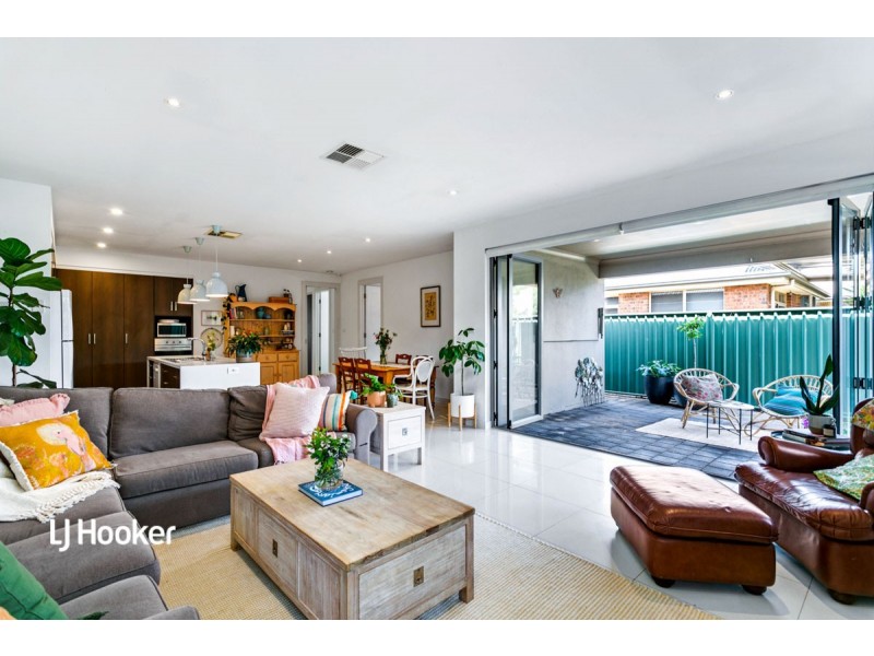 28 Mackenzie Circuit, Mawson Lakes SA 5095