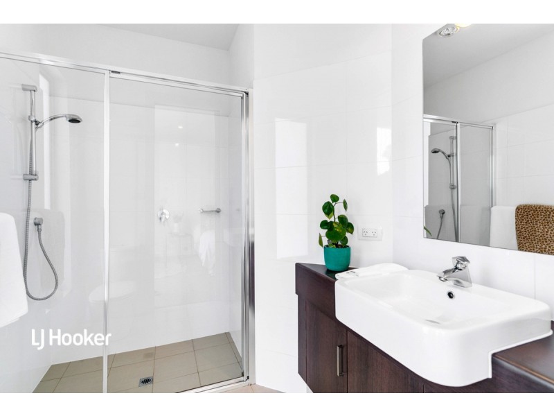 28 Mackenzie Circuit, Mawson Lakes SA 5095