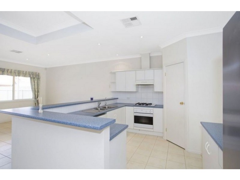 5 Gannet Street, Mawson Lakes SA 5095