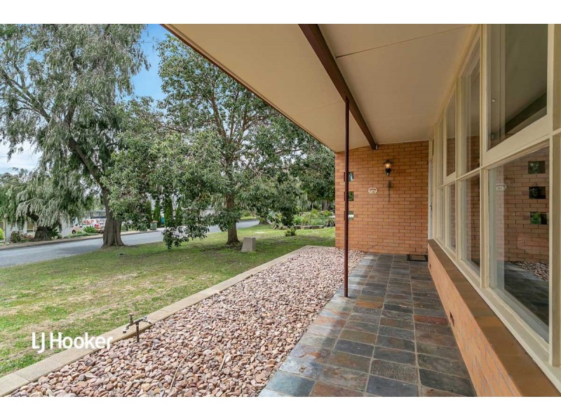 15 Finsterwald Way, Fairview Park SA 5126