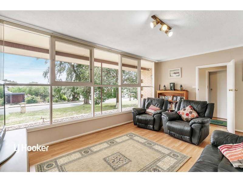 15 Finsterwald Way, Fairview Park SA 5126