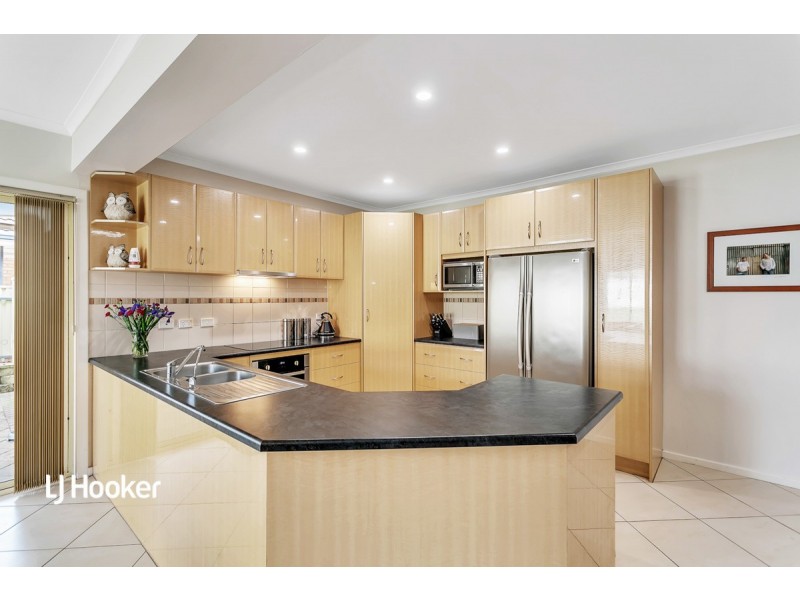 15 Finsterwald Way, Fairview Park SA 5126