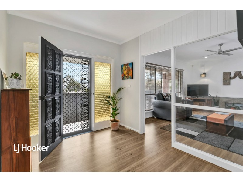 15B Frances Avenue, Para Hills SA 5096