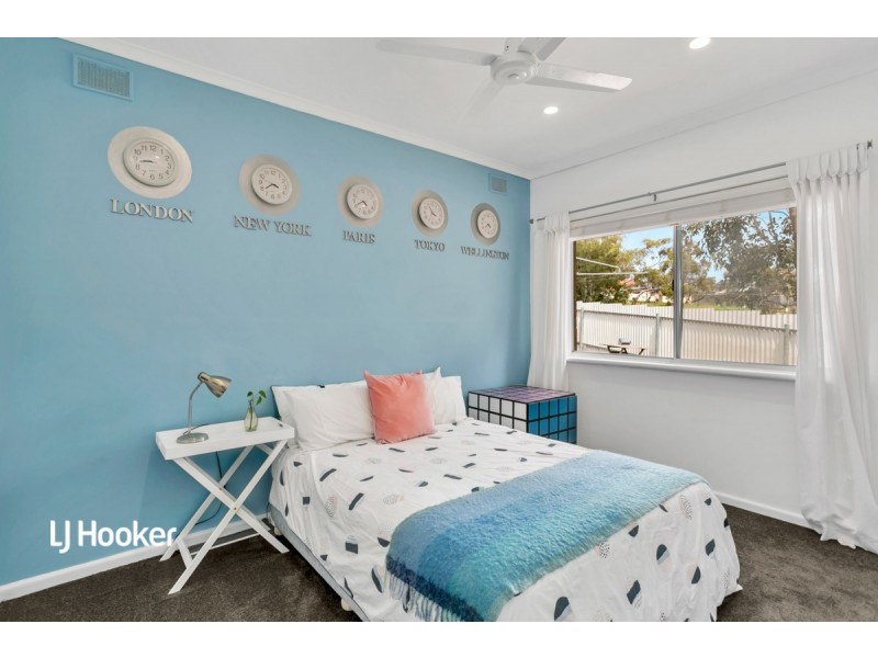 15B Frances Avenue, Para Hills SA 5096