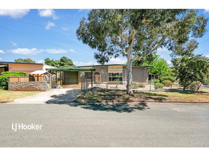 8 Hodge Road, Para Hills SA 5096