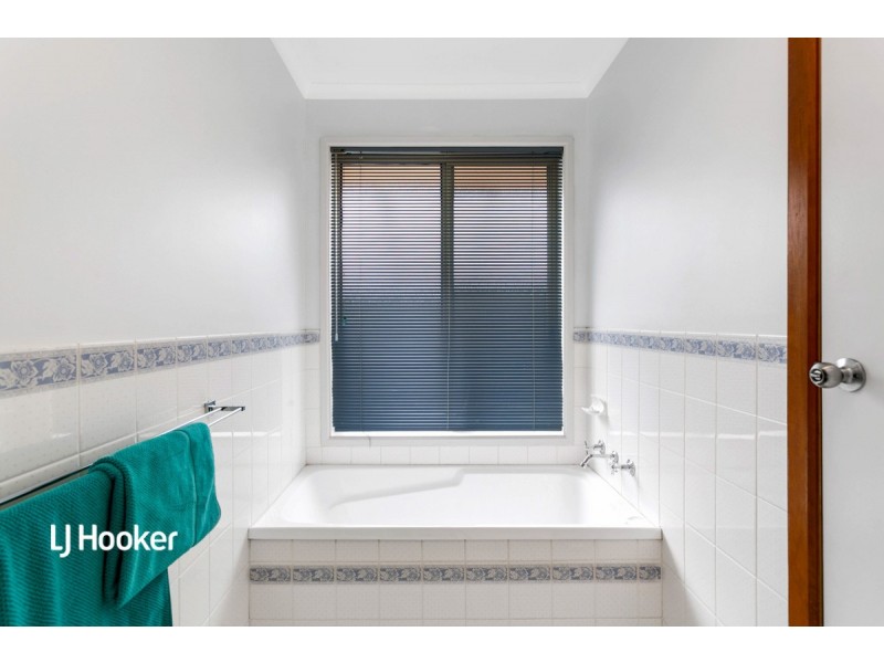 26 Amisfield Crescent, Greenwith SA 5125