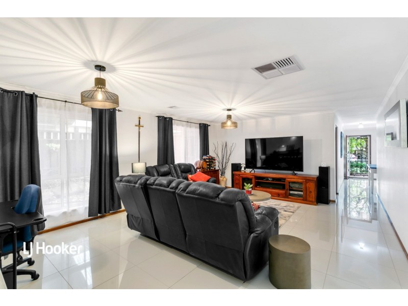 26 Amisfield Crescent, Greenwith SA 5125