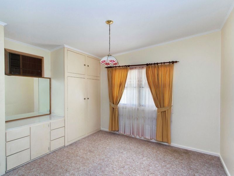 12 Robins Street, Elizabeth Downs SA 5113