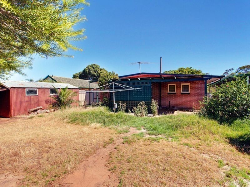 12 Robins Street, Elizabeth Downs SA 5113