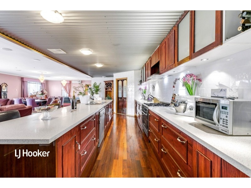 9 Aroona Road, Sunnyside SA 5253