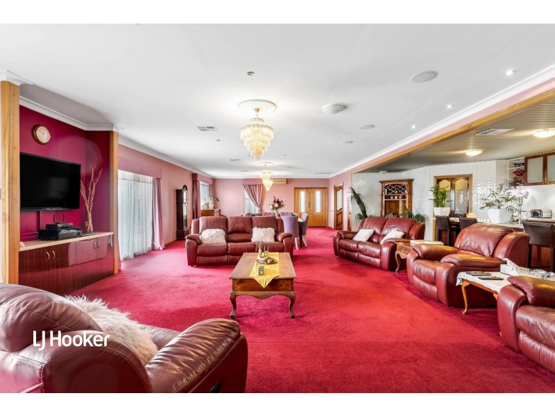 9 Aroona Road, Sunnyside SA 5253