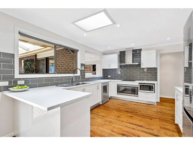 13 Janlyn Road, Vista SA 5091