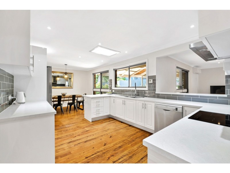 13 Janlyn Road, Vista SA 5091