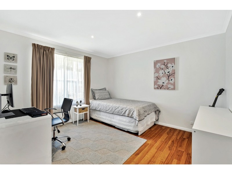 13 Janlyn Road, Vista SA 5091