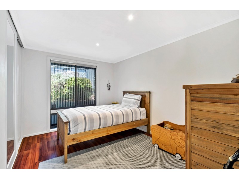 13 Janlyn Road, Vista SA 5091