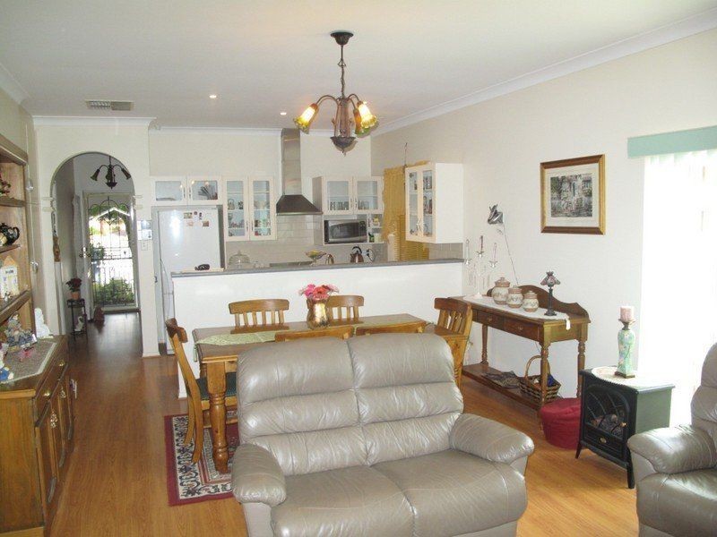 2 Sinclairs Walk, Greenwith SA 5125