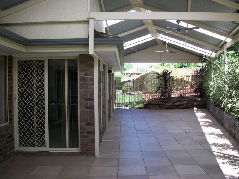 18 Gilchrist Close, Greenwith SA 5125