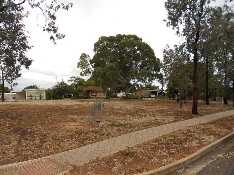 13 Pankala Road, Para Hills SA 5096