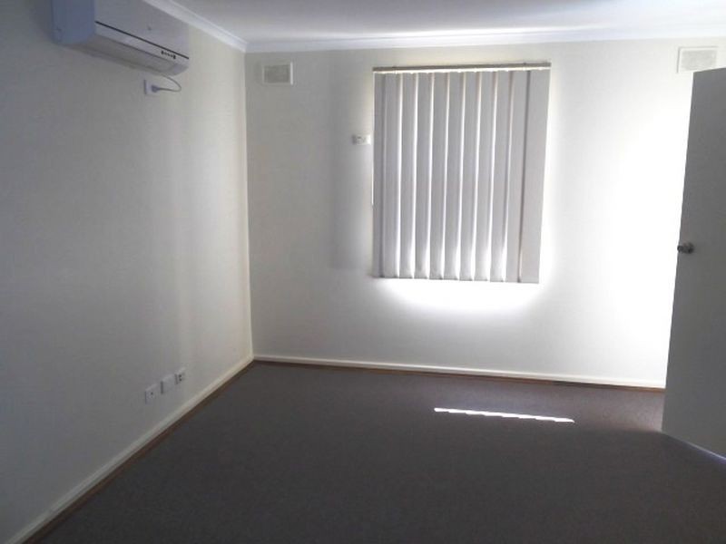 3 Moulds Crescent, Smithfield SA 5114
