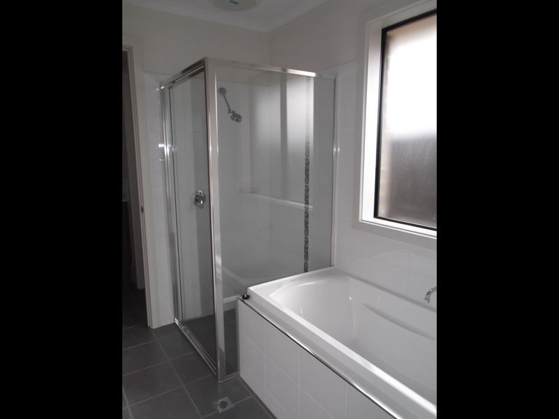 24 Centenary Circuit, Andrews Farm SA 5114