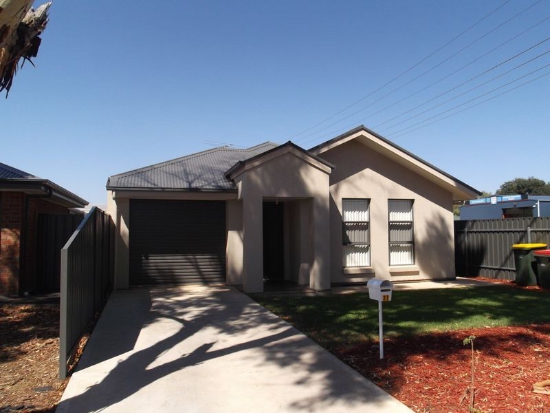 27 Jane Street, Smithfield SA 5114