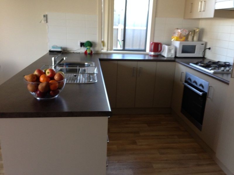 27 Jane Street, Smithfield SA 5114