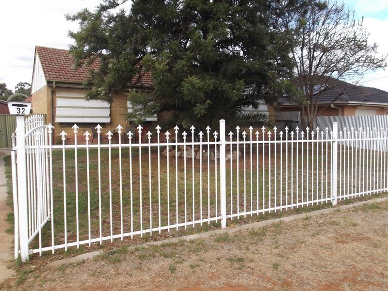 32 The Strand, Brahma Lodge SA 5109