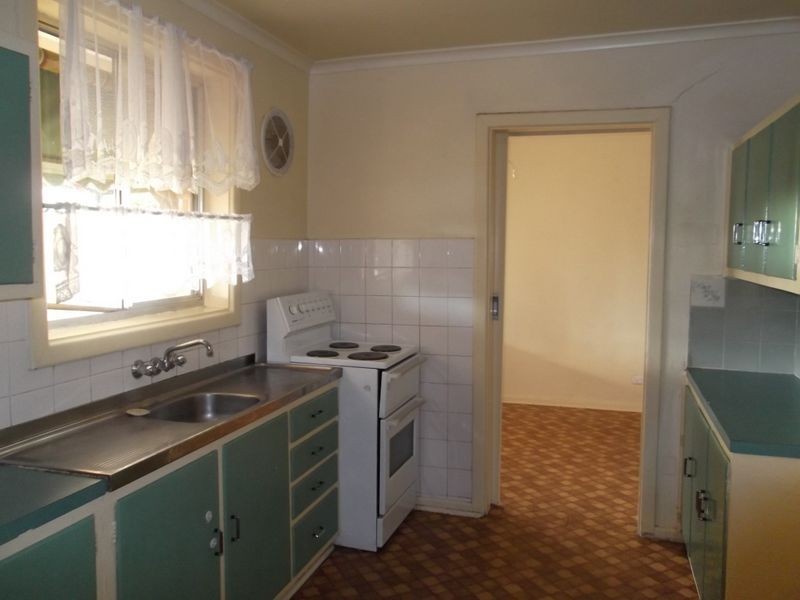 31 Stratton Road, Elizabeth Downs SA 5113