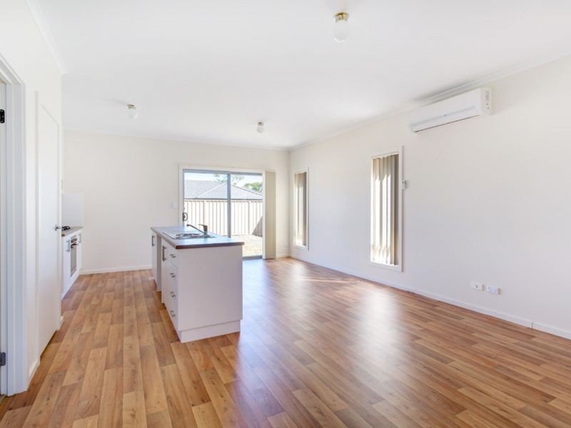 4 Glades Walk, Smithfield Plains SA 5114