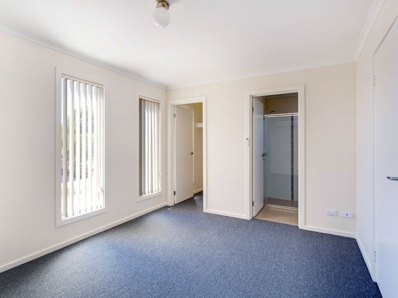 4 Glades Walk, Smithfield Plains SA 5114