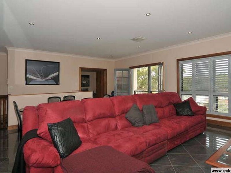 6 Hardwick Court, Golden Grove SA 5125