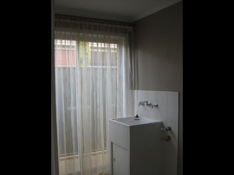 9 Lakeside Drive, Andrews Farm SA 5114
