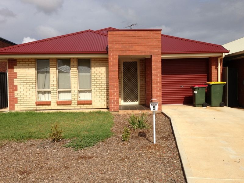 5 Days Drive, Munno Para West SA 5115
