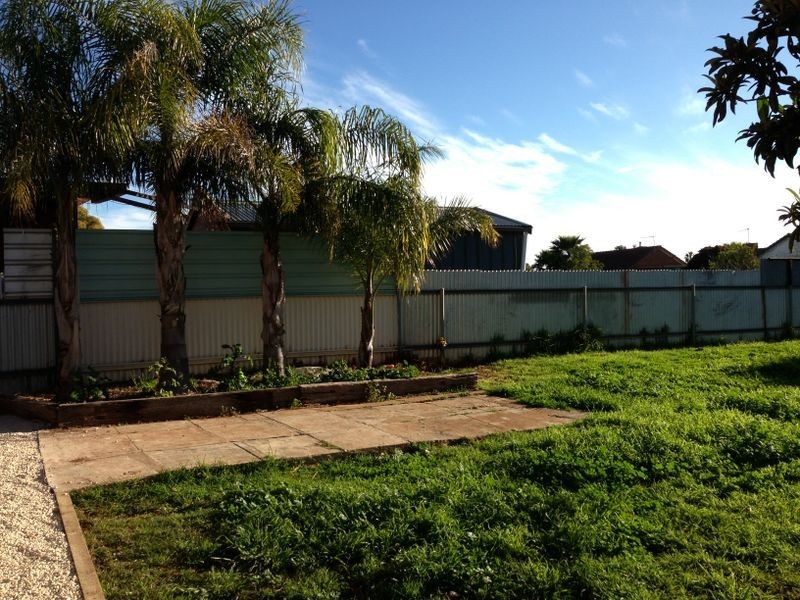 14 Underdown Road, Elizabeth South SA 5112